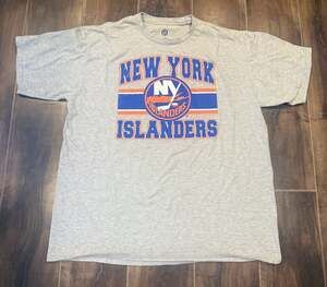 Blue 84 New York Islanders NHL Heather Gray T-Shirt XL